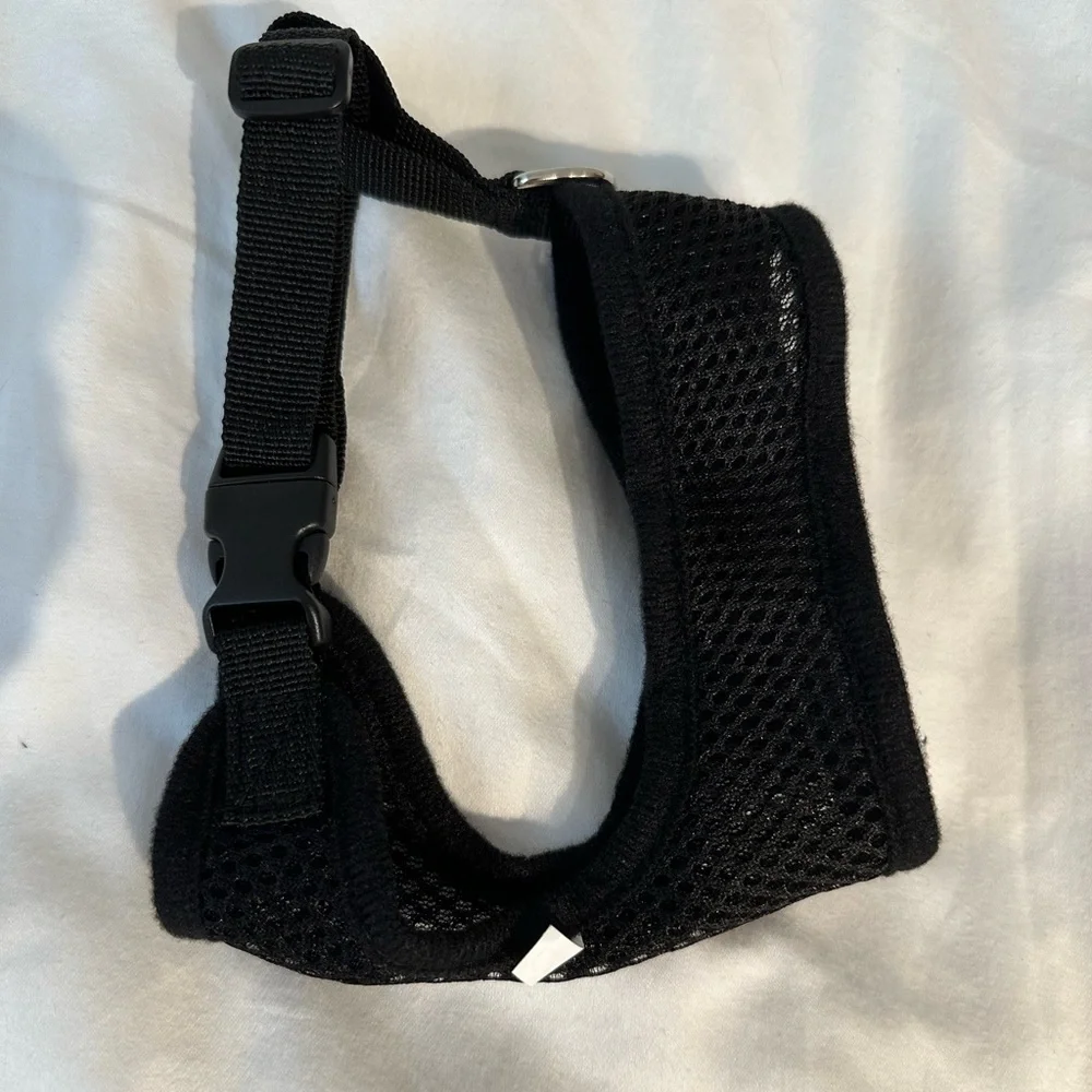 Black Mesh Pet Harness Cat Size Small Max 16”